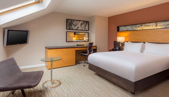Hilton East Midlands Airport