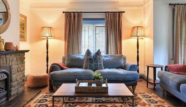 HOME FARM COTTAGE, pet friendly, luxury holiday cottage in Oundle