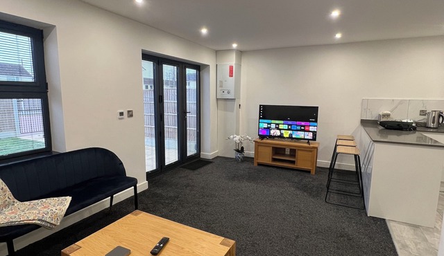 Homely Retreat Spacious Ground Floor Flat Near Oxford City Centre, Free Parking