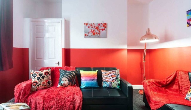 Homey 5 Bedrooms 9 Beds-Contractors - Leisure-Hull