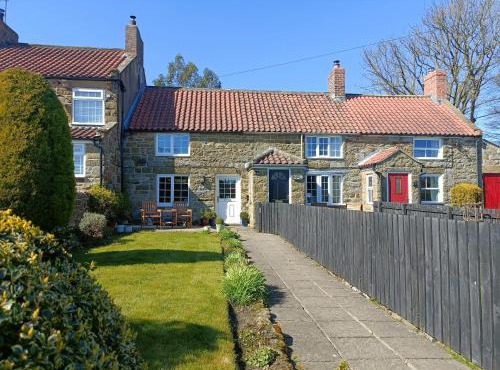 Host & Stay - Honeysuckle Cottage