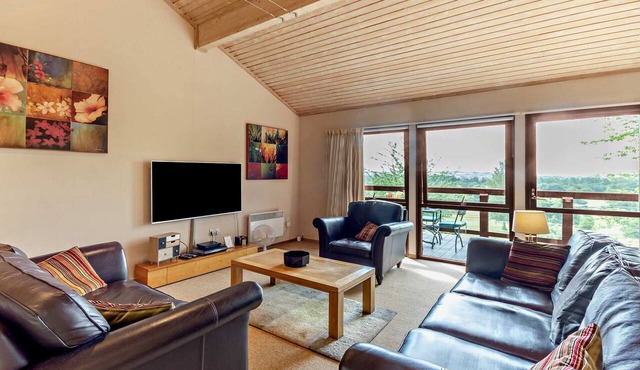 Host & Stay | Hornbeam Lodge