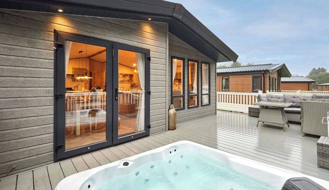 Host & Stay | Peace Lodge