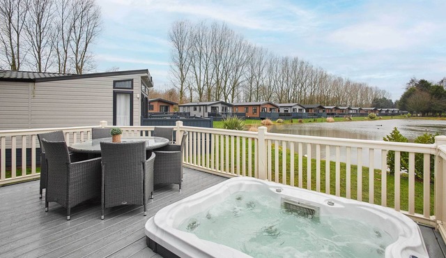 Host & Stay | Pebble Lodge
