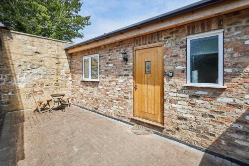 Host & Stay - The Potting Shed