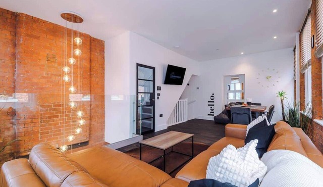 Incredible Four Story Townhouse, Rooftop, Balcony