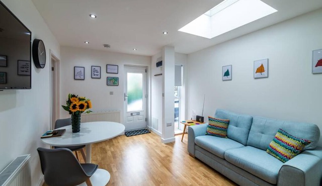 Lady Bay Apartments