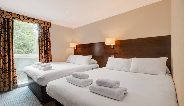 Liverpool Aigburth Sefton Park Hotel By Belvilla