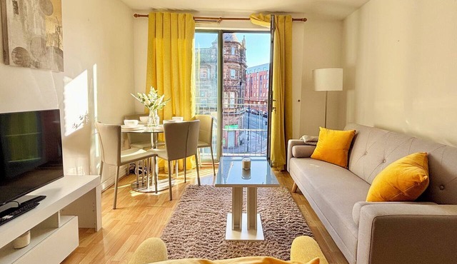 Liverpool City Gem - 4mins to Lime St - Parking - Fast WiFi - Near LFC & EFC