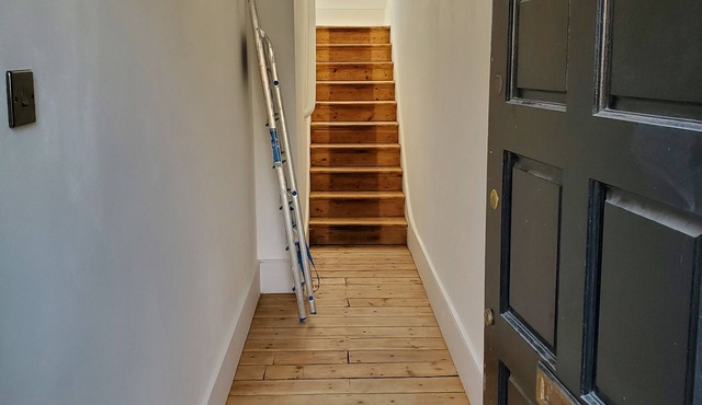 Long Term Let near Cafes, Bars, Restaurants in West Hampstead