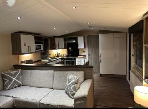 Luxurious 2 Bedroom Caravan in Longniddry