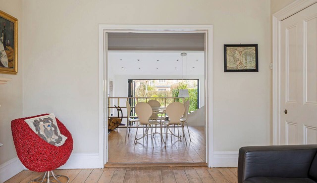 Luxury Cheshire Residence | Sleeps 7 | Heart of Alderley Edge