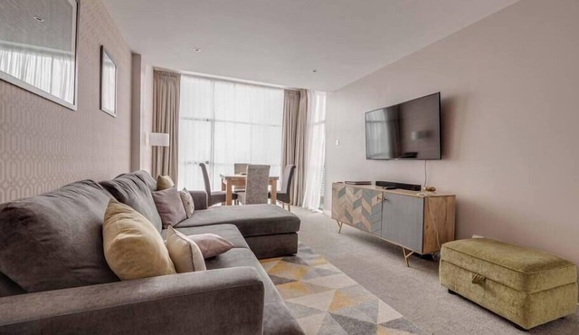 Luxury Deansgate Apartment, Central Location