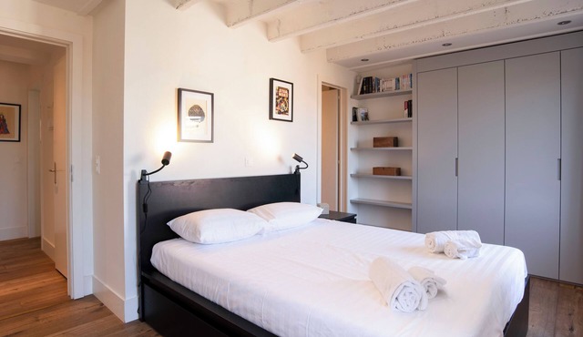 Malagnou | Spacious and luminous apartment in Geneva in Genève