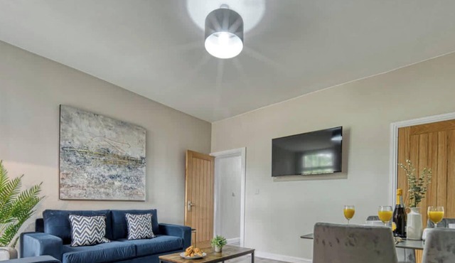 Manchester 5Bed Home - Sleeps 10 - Group Stays