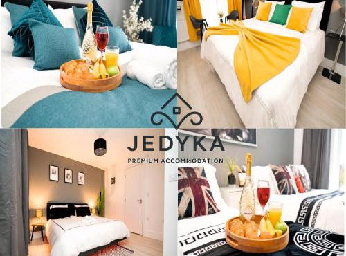 Milton Keynes 10 beds 5-Bedrooms 14 Sleeper Contractor family holiday Free Parking