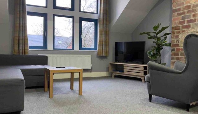 Modern 1 bed apartment on edge of city centre (6)