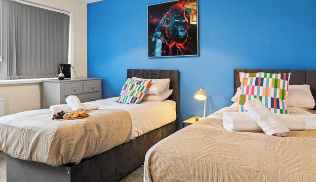 Modern Didsbury Retreat | Large Groups | Families|