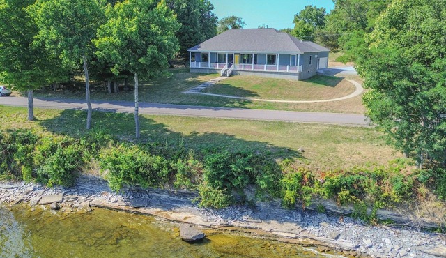 Modern Lakeside Retreat on Lake Ontario 4 bedroom/3 bath in Dexter