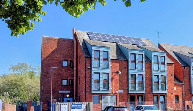 Modern Spacious Flat | Near Aylesbury Station -Brand new