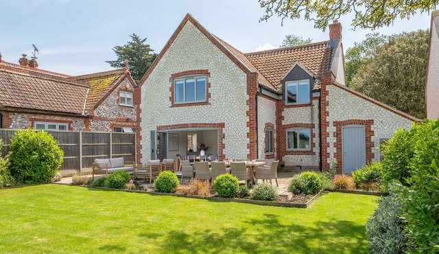 Monteray House (6), Thornham, Norfolk