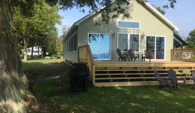Next 2 weeks just opened up… On Water. Golfing, Fishing, Sunsets, Sleeps 7 in Sandy Creek