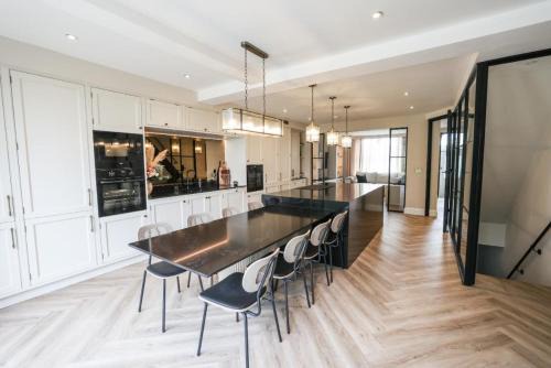 Oak Dene by Birch Stays