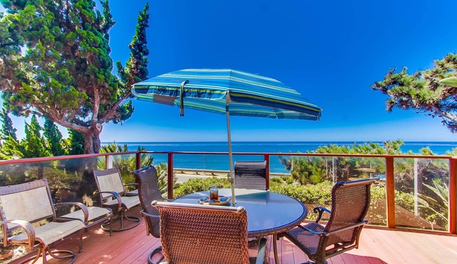 Oceanfront WhiteWater Views, Private Pool & Hot Tub, Best Sunset Cliffs Views in San Diego