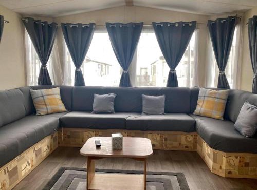 Pet-Friendly Holiday Park Retreat in Skegness with Full Accessibility