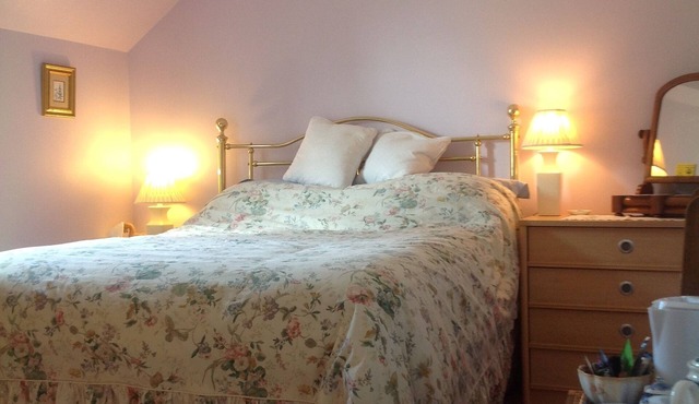 Pine Lodge Bed & Breakfast