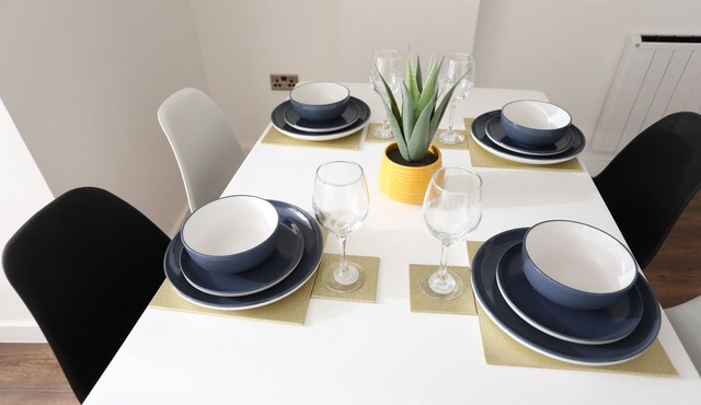 Plush 2-bedroom apartment Coventry city center
