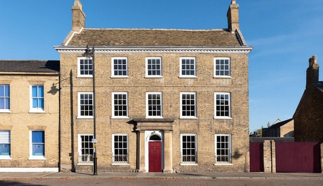Poets 24 Apartments
