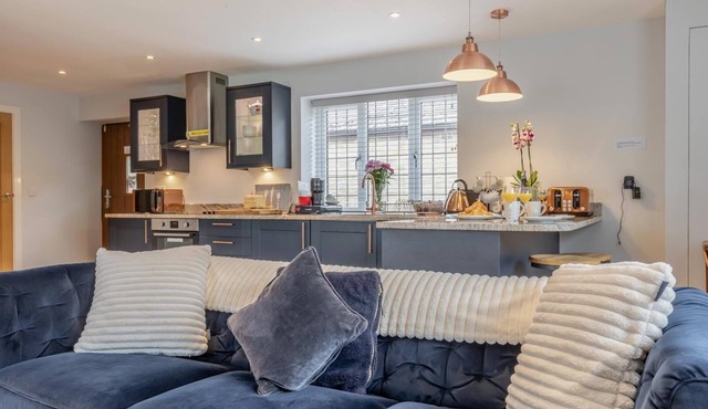 Private and Unique Cottage Close to Sheffield