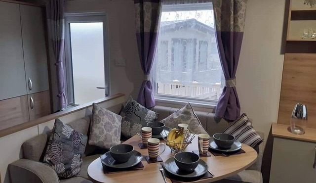 Purple Palace, 3-Bed Caravan, Ingoldmells