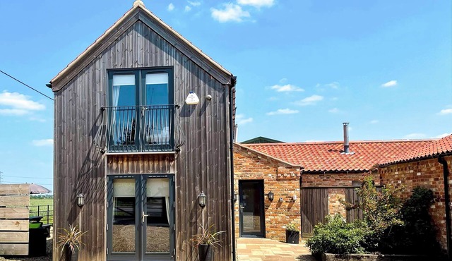 Redroofs Barn - 28184