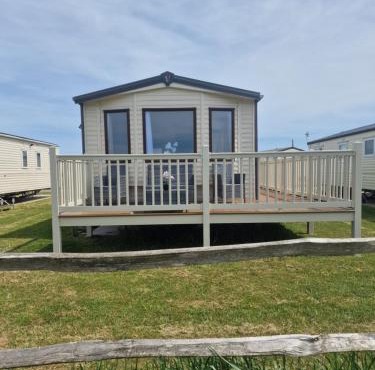 Riley's Caravan sand le mere tunstall view