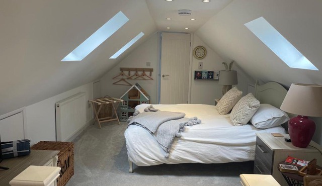 Roseberry Loft perfect for Wilton site