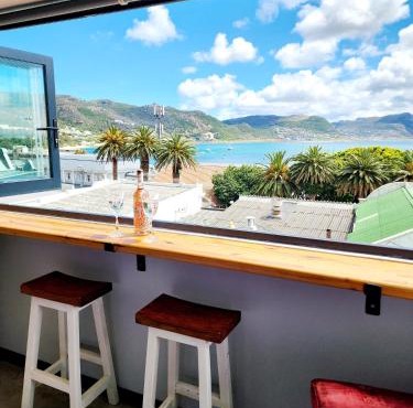 Scenic Blue Studio in Simonʼs Town