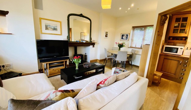Secluded converted Barn nestled on the North slopes of the Mendips.