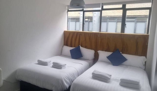 Sevenstay Bold St Apt 13