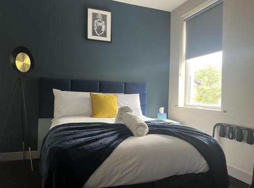 Sheffield Spacious 4 Bedroom House-all en-suites