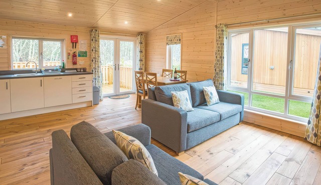 Six Berth pet Free Lodges