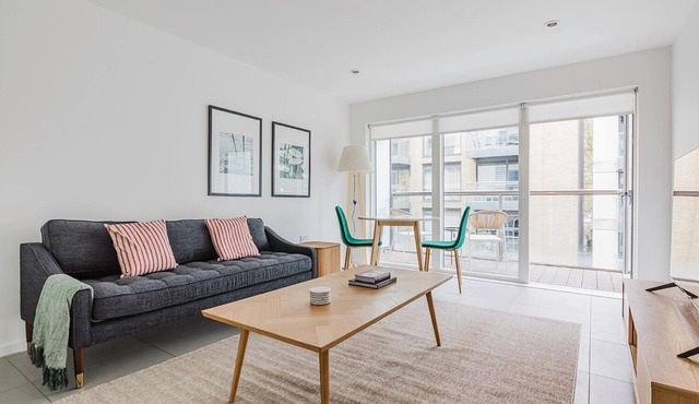 Sleek Clerkenwell 1BR, Furniture & Decor Included, by Blueground