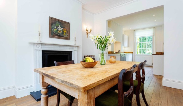 Sloane Square Hideaway, by Veeve