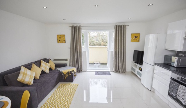 Spire View Apartment
