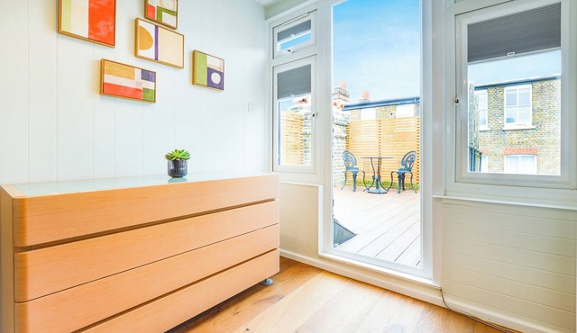 Split Level Studio at West Hampstead