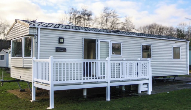 Static Caravan 3 Bed Sleeps 8 Dog Friendly Parking