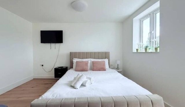 Studio Flat 7 in Golders Green