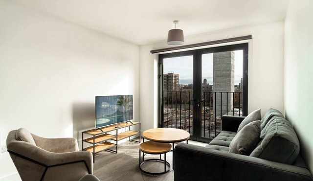 Stunning 2 Bedroom Apartment in Liverpool w Views