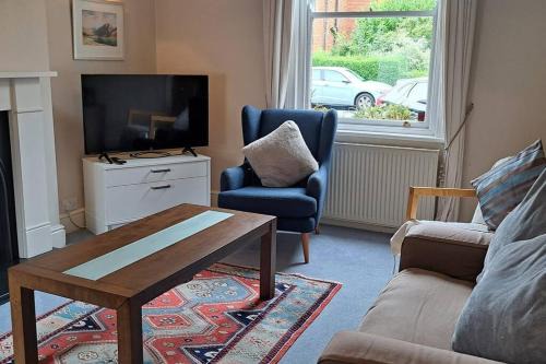 Stunning 3BD Victorian House in Bramhall Village